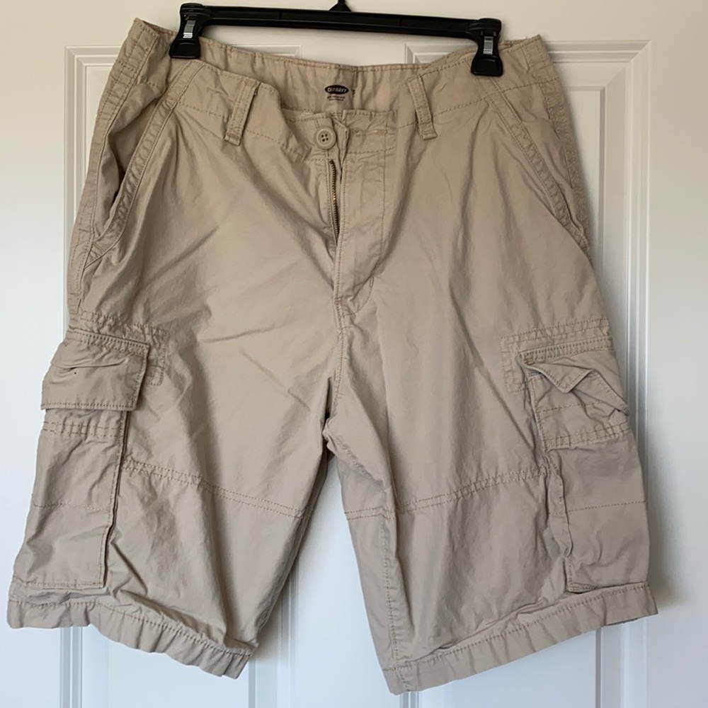 Old Navy Cargo Shorts Never Worn